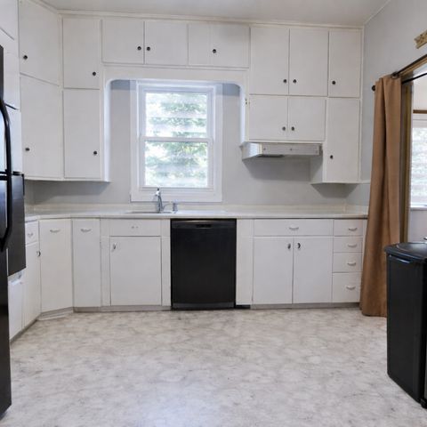 213 Baker Street N, Deer Creek, MN 56527