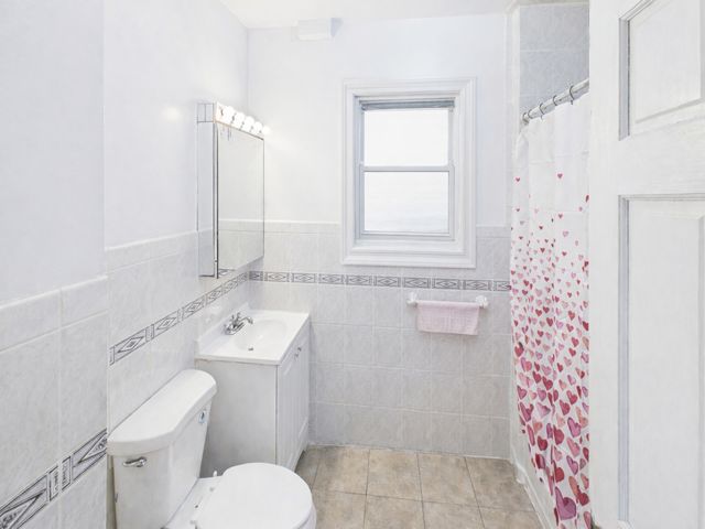 2125 N STAVE Street, Chicago, IL 60647