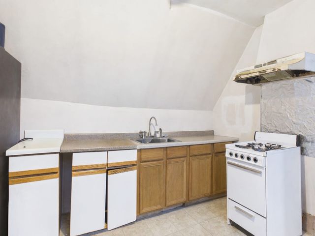 2125 N STAVE Street, Chicago, IL 60647