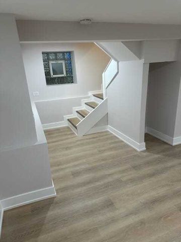 2125 N STAVE Street, Chicago, IL 60647