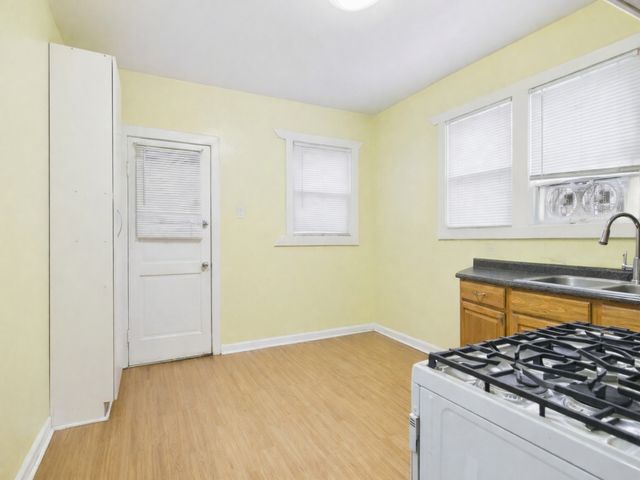 2125 N STAVE Street, Chicago, IL 60647