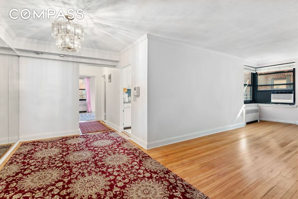 3240 91st St Apt 510, New York City, NY 11369