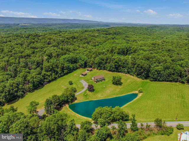 12822 WINCHESTER GRADE RD, Berkeley Springs, WV 25411