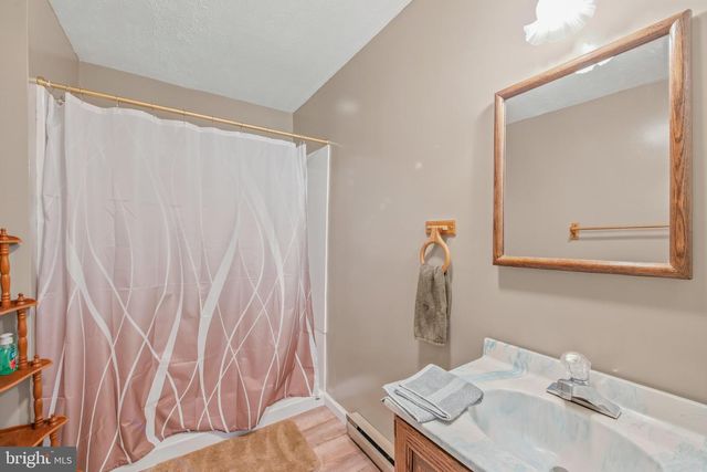 12822 WINCHESTER GRADE RD, Berkeley Springs, WV 25411