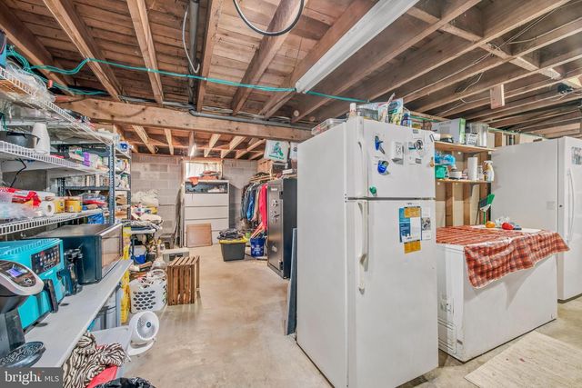 12822 WINCHESTER GRADE RD, Berkeley Springs, WV 25411