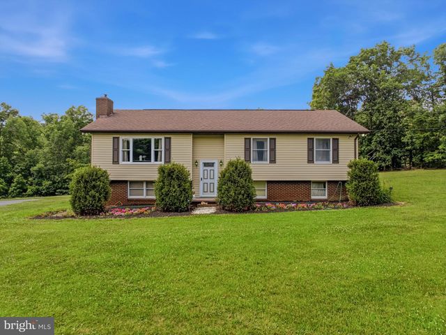 12822 WINCHESTER GRADE RD, Berkeley Springs, WV 25411