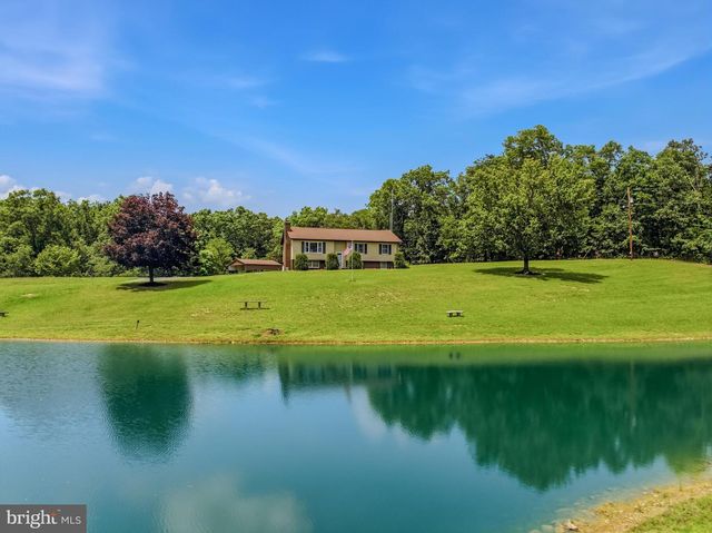 12822 WINCHESTER GRADE RD, Berkeley Springs, WV 25411