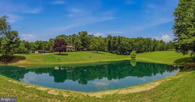 12822 WINCHESTER GRADE RD, Berkeley Springs, WV 25411