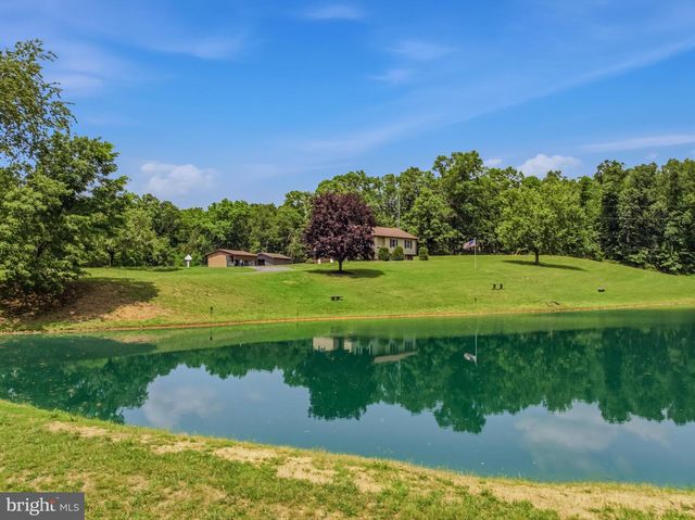 12822 WINCHESTER GRADE RD, Berkeley Springs, WV 25411