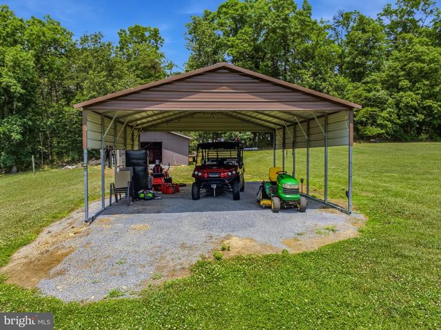 12822 WINCHESTER GRADE RD, Berkeley Springs, WV 25411