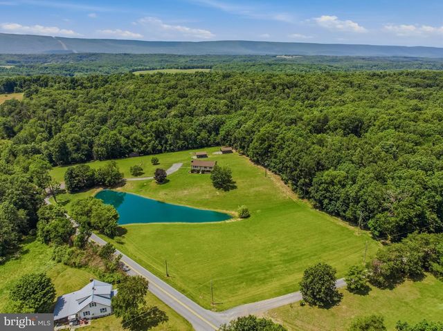 12822 WINCHESTER GRADE RD, Berkeley Springs, WV 25411