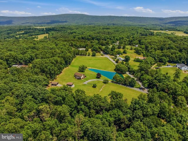 12822 WINCHESTER GRADE RD, Berkeley Springs, WV 25411