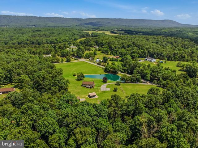 12822 WINCHESTER GRADE RD, Berkeley Springs, WV 25411