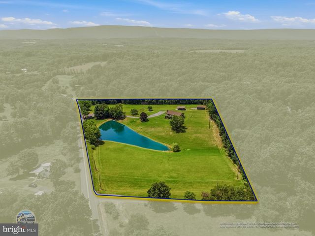 12822 WINCHESTER GRADE RD, Berkeley Springs, WV 25411