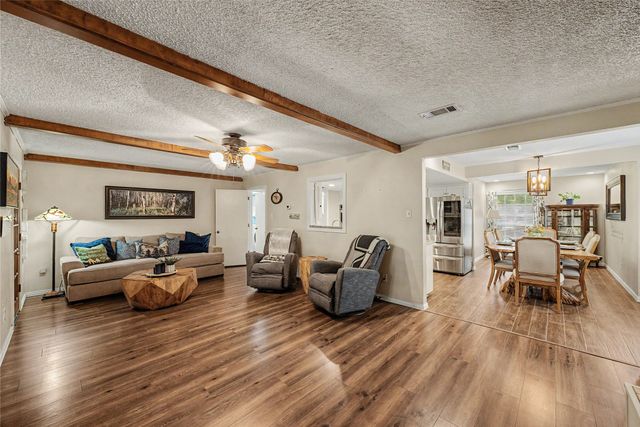 1810 Lakeside Drive, Arlington, TX 76013