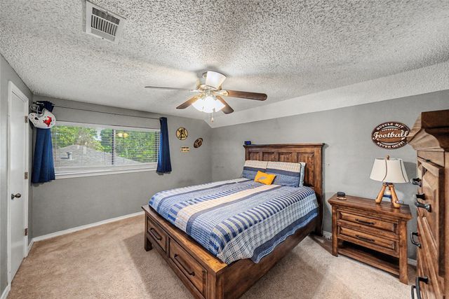 1810 Lakeside Drive, Arlington, TX 76013
