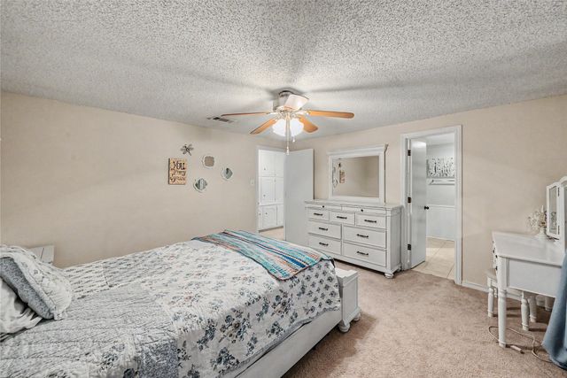 1810 Lakeside Drive, Arlington, TX 76013