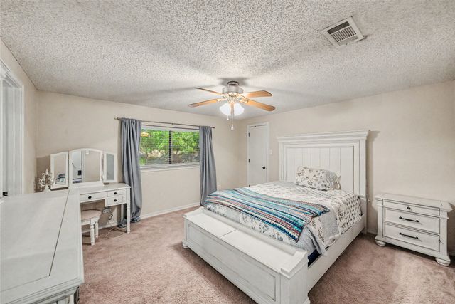 1810 Lakeside Drive, Arlington, TX 76013