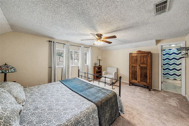 1810 Lakeside Drive, Arlington, TX 76013