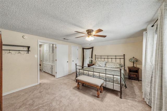 1810 Lakeside Drive, Arlington, TX 76013