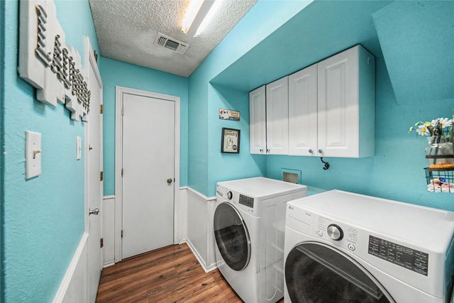 1810 Lakeside Drive, Arlington, TX 76013