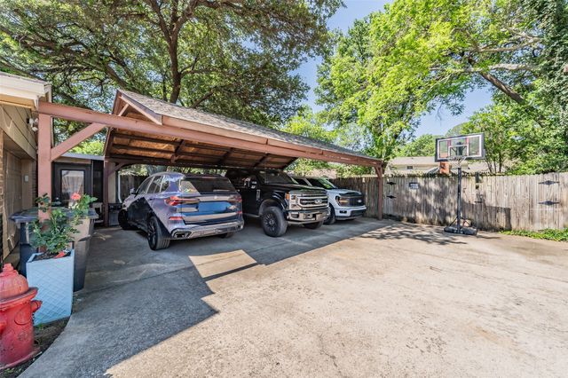 1810 Lakeside Drive, Arlington, TX 76013