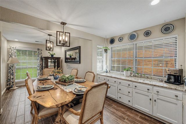 1810 Lakeside Drive, Arlington, TX 76013