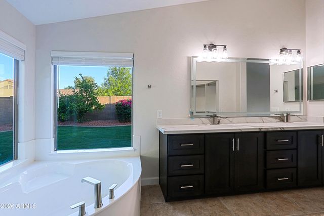 16373 W PIERCE Street, Goodyear, AZ 85338