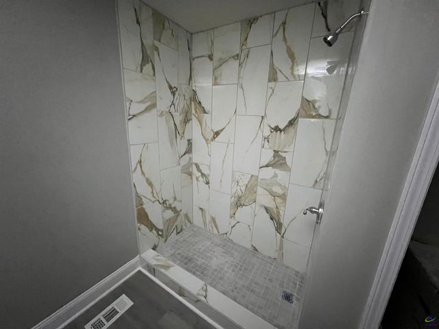 232 North Street, Gray, GA 31032