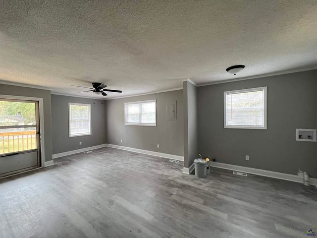 232 North Street, Gray, GA 31032