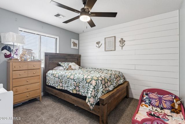 33250 N BRINLEE Lane, San Tan Valley, AZ 85143