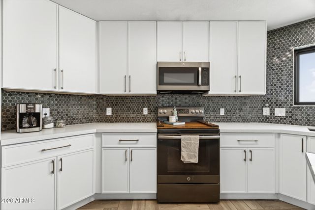 33250 N BRINLEE Lane, San Tan Valley, AZ 85143