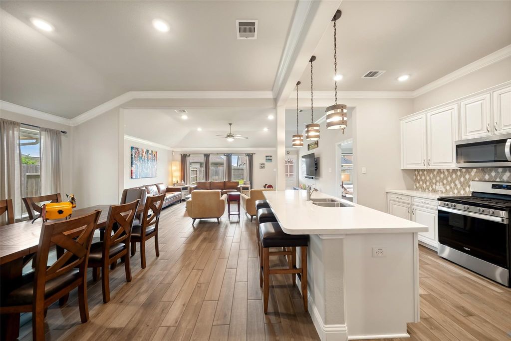 19818 Bronze Spur Court, Tomball, TX 77377