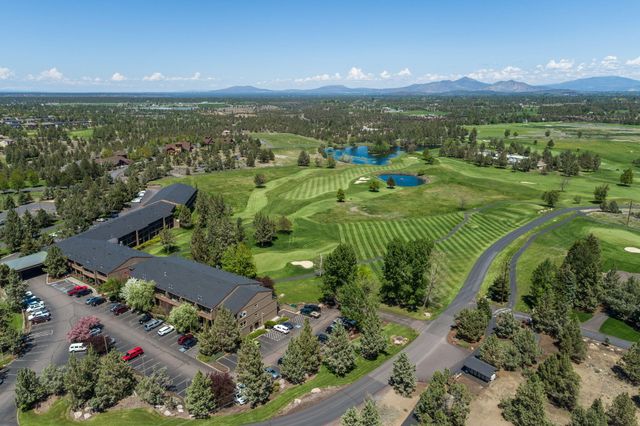 291 Sun Vista Drive, Redmond, OR 97756