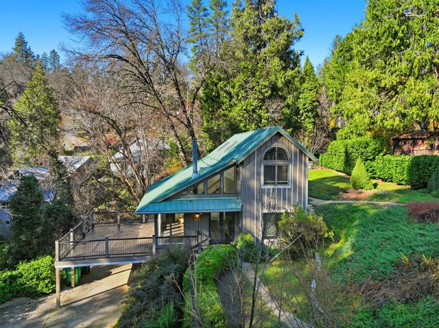 234 Bridge St, Nevada City, CA 95959
