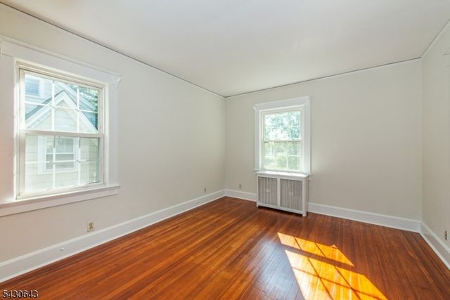 39 Essex Ave, Montclair Twp., NJ 07042