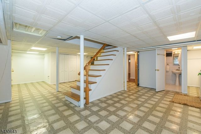 39 Essex Ave, Montclair Twp., NJ 07042