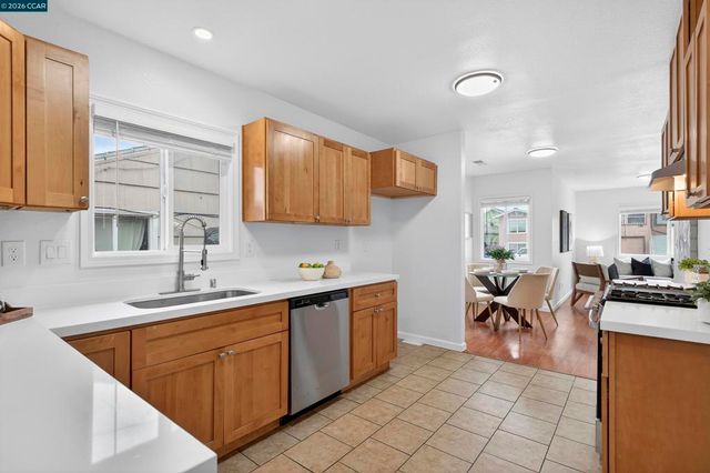 2366 Gaynor Ave, Richmond, CA 94804