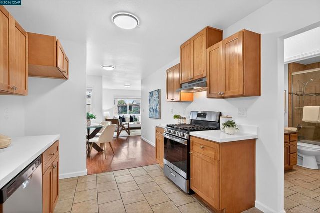 2366 Gaynor Ave, Richmond, CA 94804