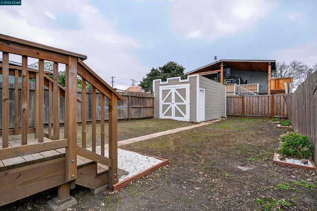 2366 Gaynor Ave, Richmond, CA 94804