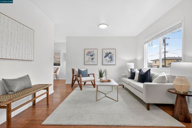 2366 Gaynor Ave, Richmond, CA 94804