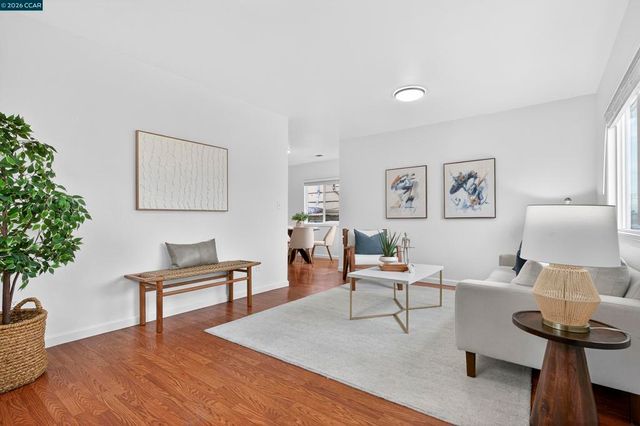 2366 Gaynor Ave, Richmond, CA 94804