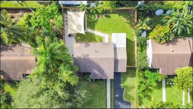 470 NE 110th St, Miami, FL 33161