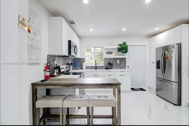 470 NE 110th St, Miami, FL 33161