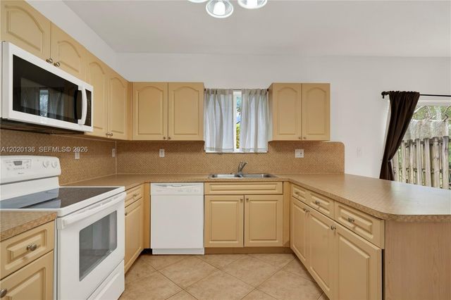 8566 SW 214th Way 0, Cutler Bay, FL 33189