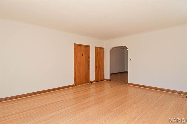 5859 Nottingham Avenue 2E, St Louis, MO 63109