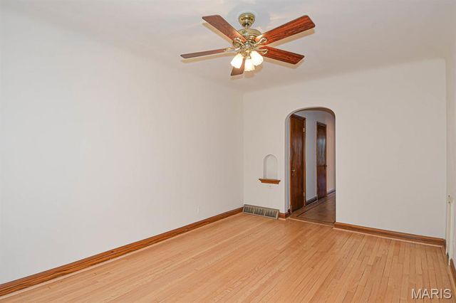 5859 Nottingham Avenue 2E, St Louis, MO 63109