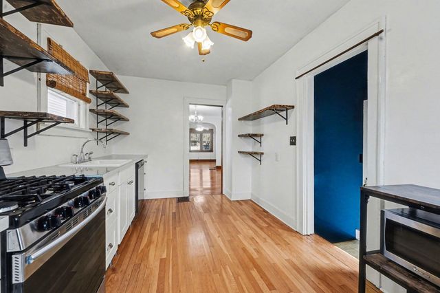 540 Woodridge Street NE, Grand Rapids, MI 49505