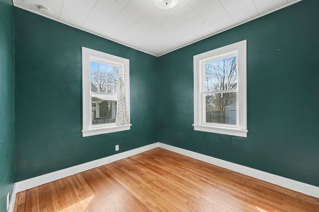 540 Woodridge Street NE, Grand Rapids, MI 49505