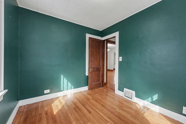 540 Woodridge Street NE, Grand Rapids, MI 49505